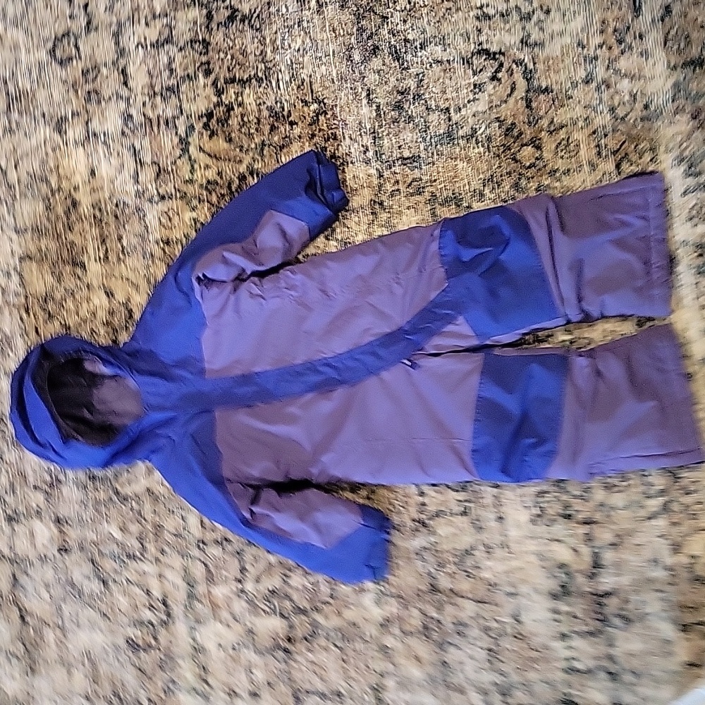 Little girls snowsuit
